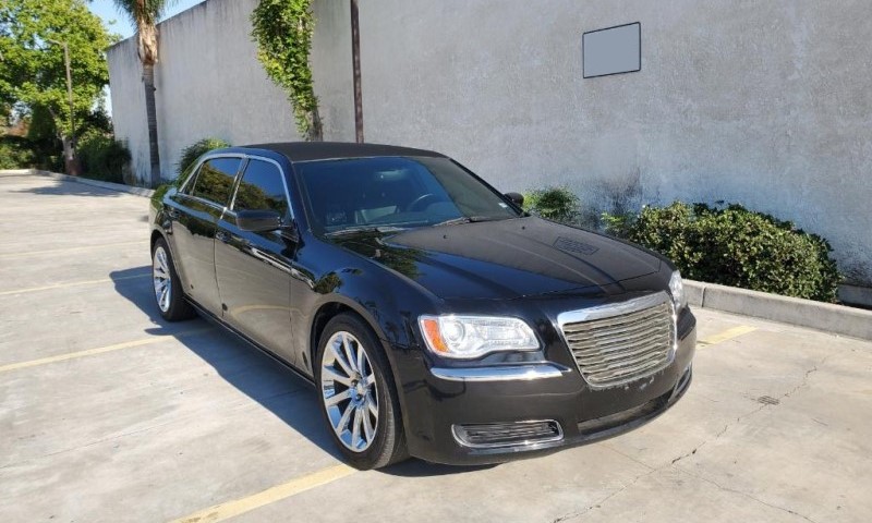 Chrysler 300 image